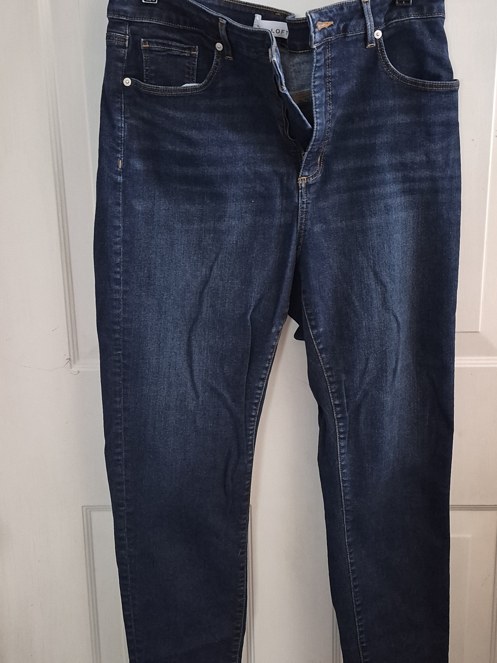 LOFT Skinny Jeans in Dark Indigo Wash Size 14